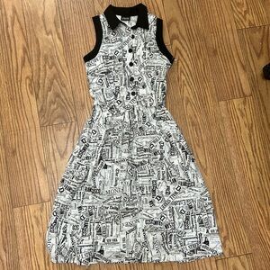 Retrolicious newspaper button collar dress